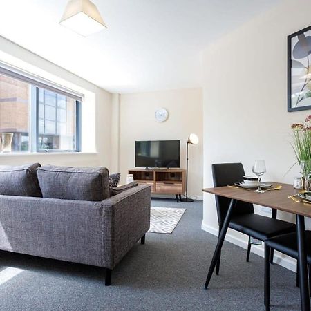 Stylish And Modern 1 Bedroom Apartment Манчестер Экстерьер фото