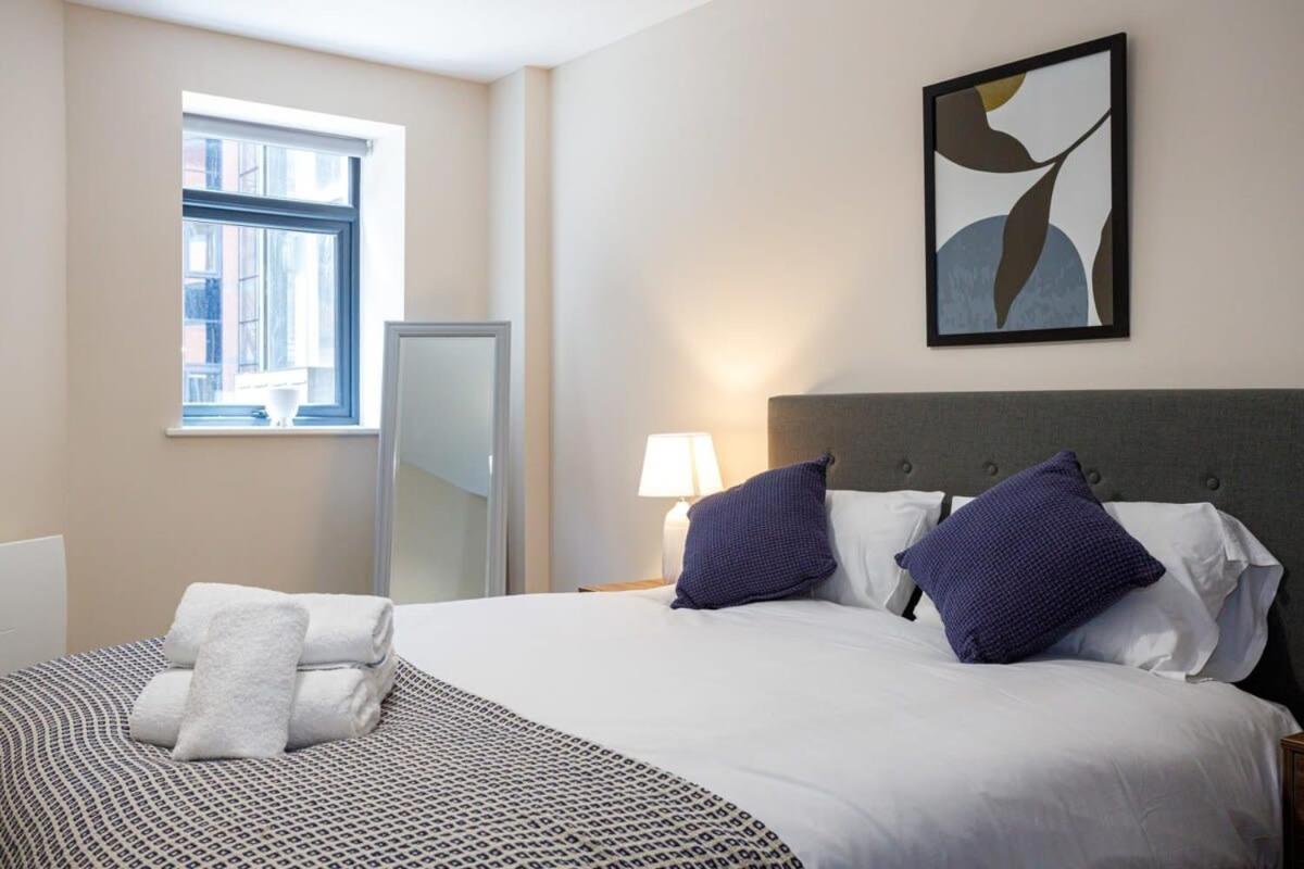 Stylish And Modern 1 Bedroom Apartment Манчестер Экстерьер фото